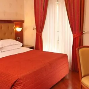 Serena Srl 3*, Roma Italia