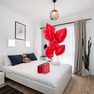 Arrivederci - Elegant 1br In Belvedere Apartament