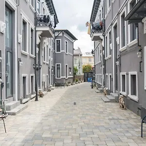 Cozy Near Park Apartament